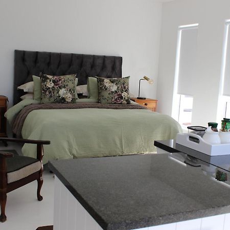 Nivenia Beach House Bettyʼs Bay Kültér fotó