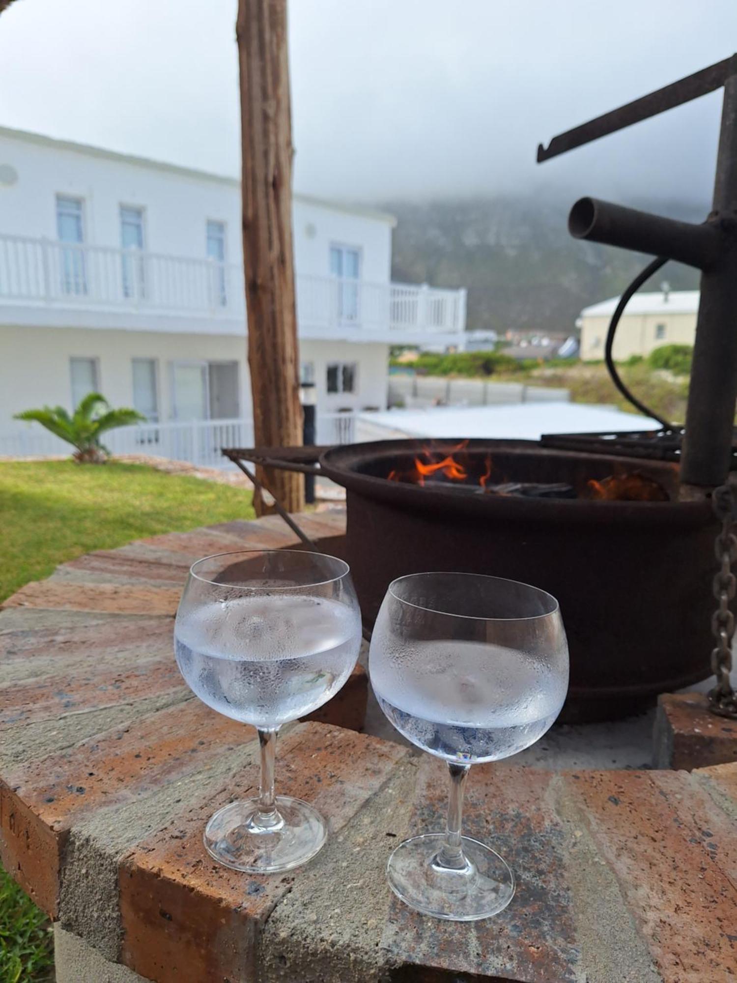 Nivenia Beach House Bettyʼs Bay Kültér fotó