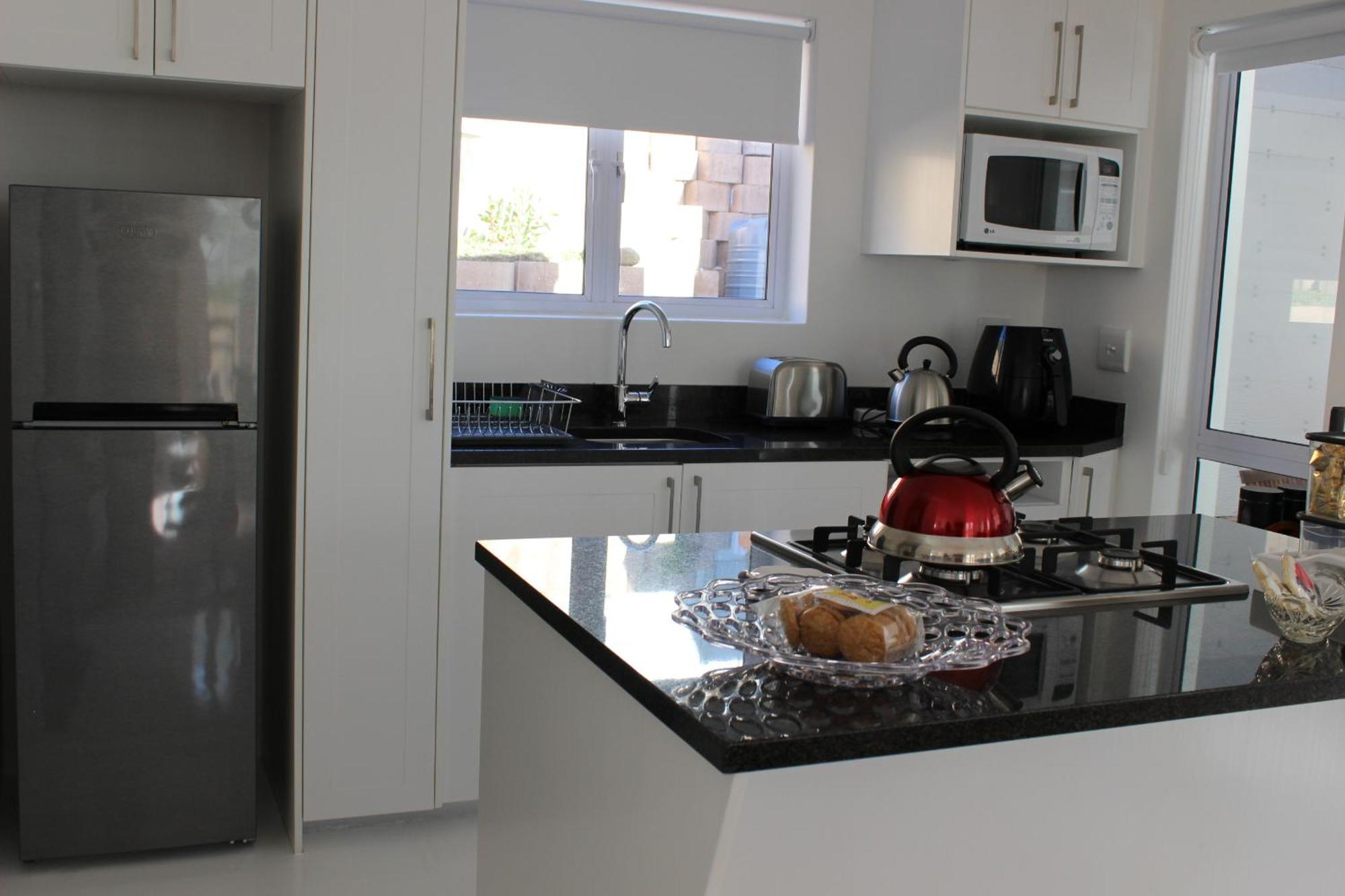 Nivenia Beach House Bettyʼs Bay Kültér fotó