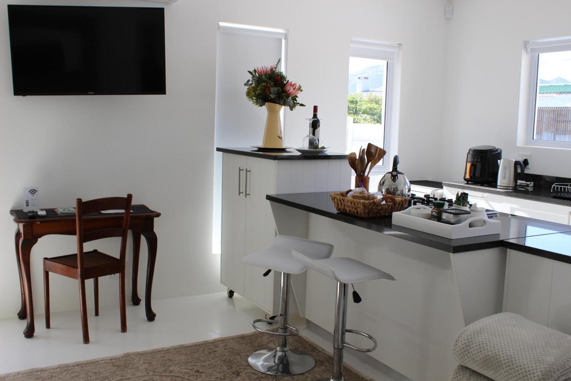 Nivenia Beach House Bettyʼs Bay Kültér fotó